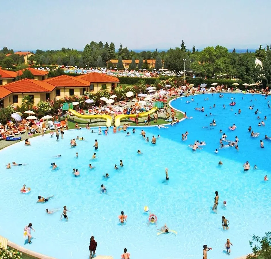 Apartments In Peschiera Del Garda 22097 0*,  Ιταλία
