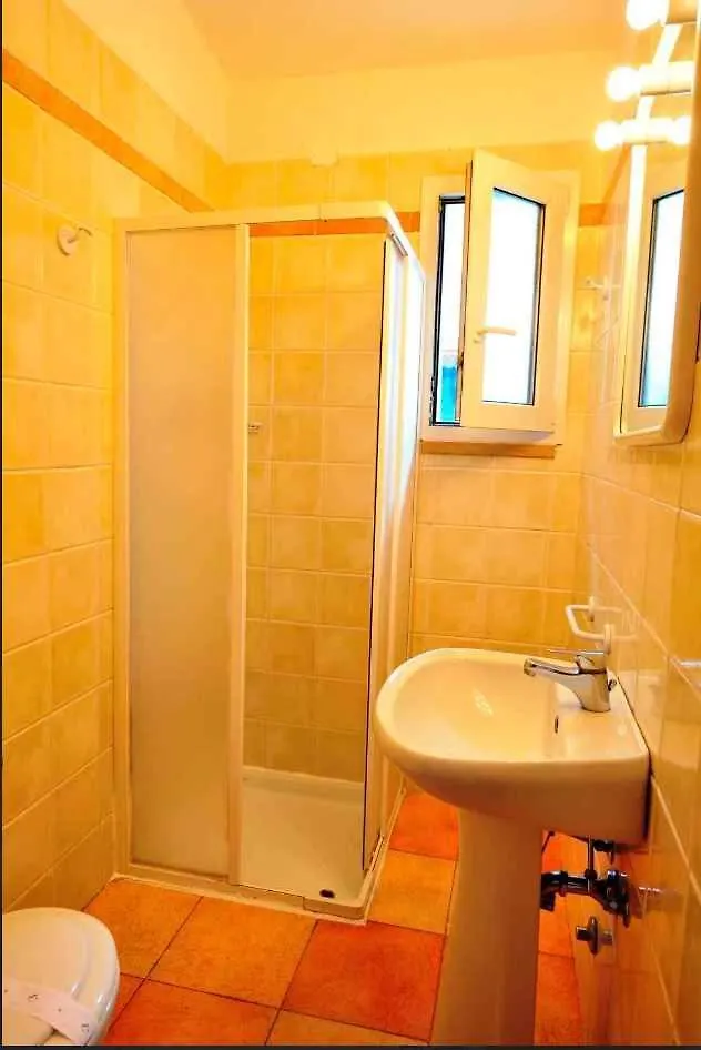 Apartments In Peschiera Del Garda 22097 Ιταλία